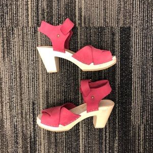 Bryr Emma Azalea Cross-Over High Heel Clogs NWOT